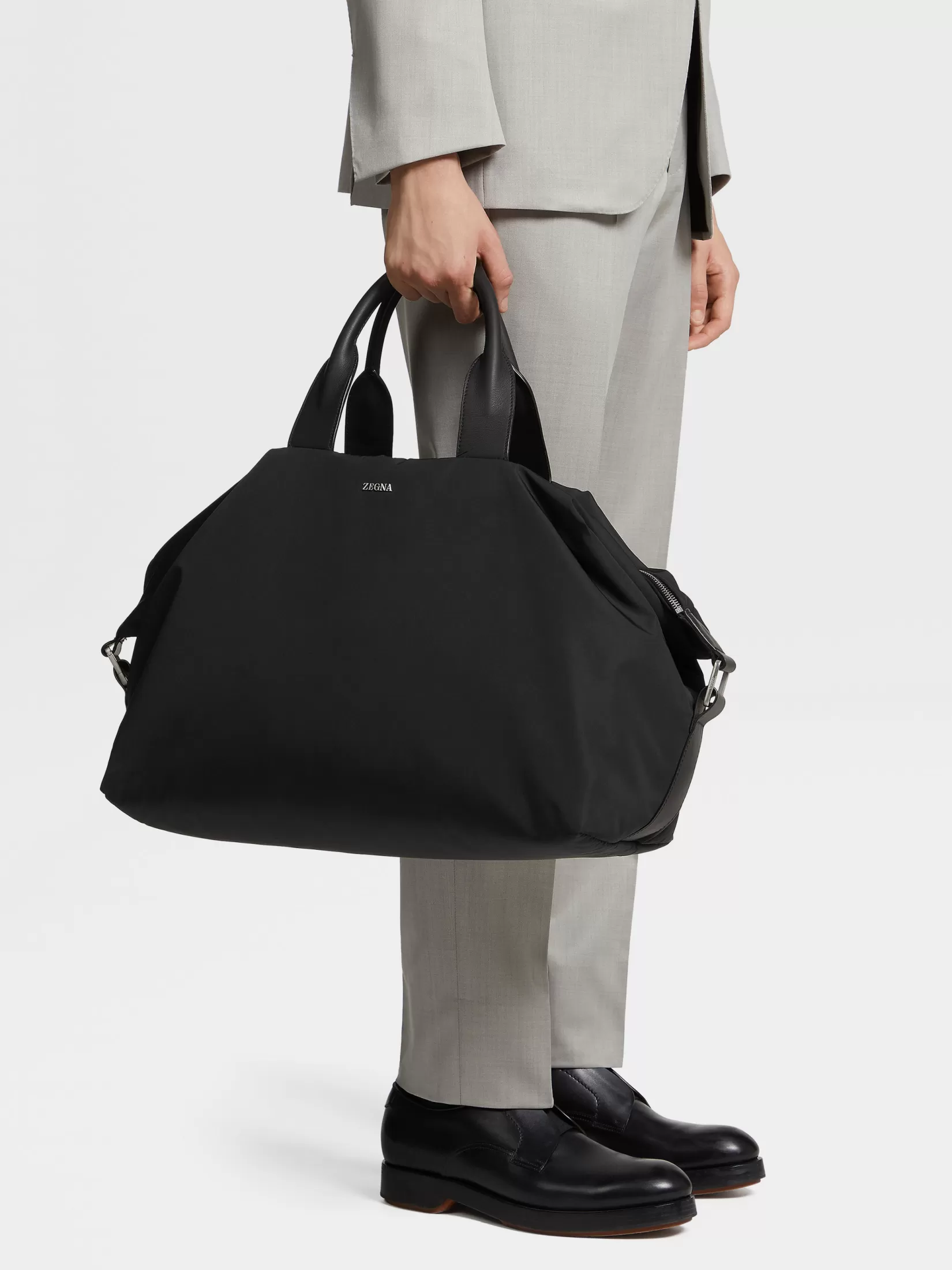 New ZEGNA Bolsa de Viaje en Tejido Técnico Color Negro