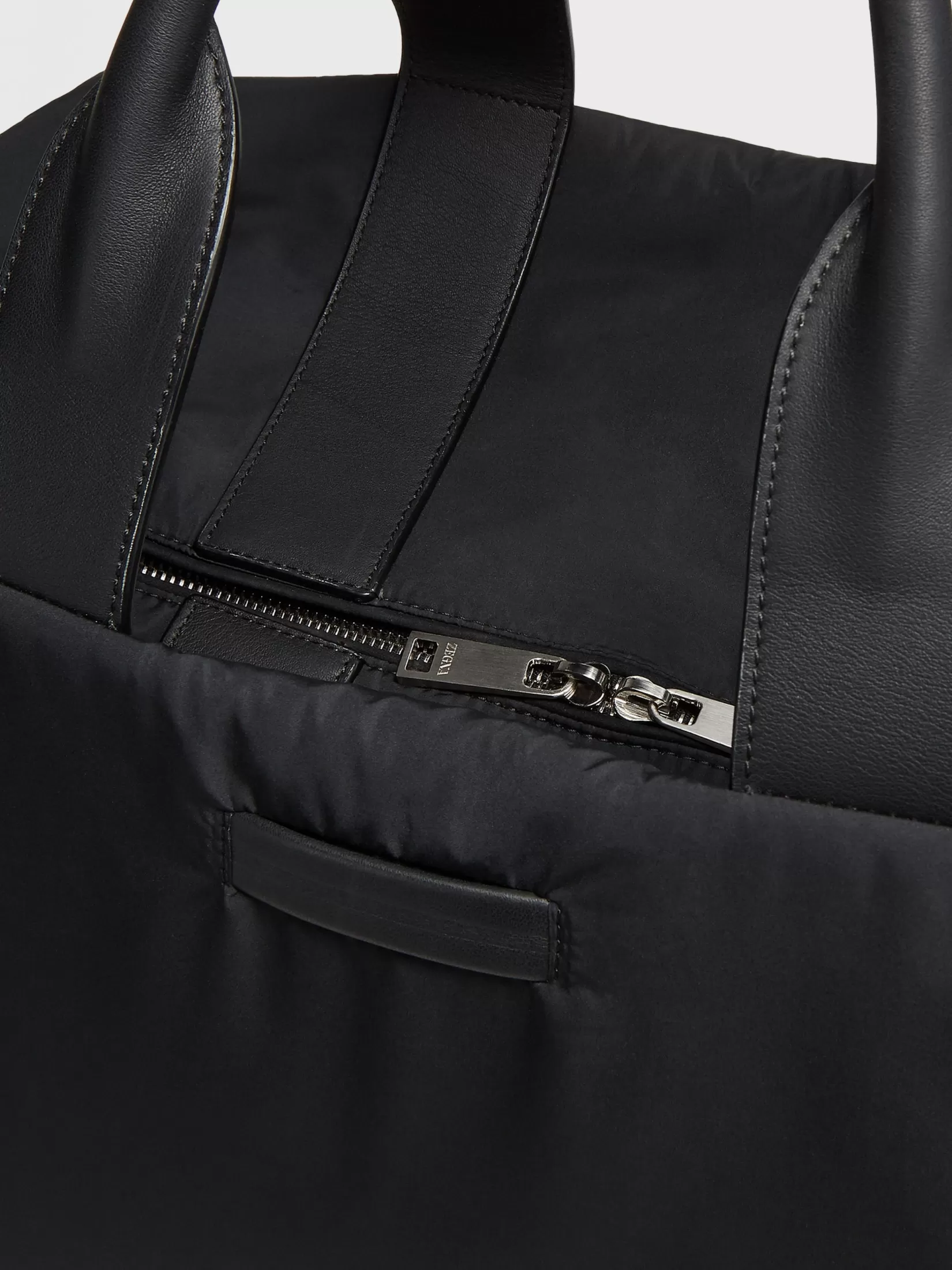 New ZEGNA Bolsa de Viaje en Tejido Técnico Color Negro