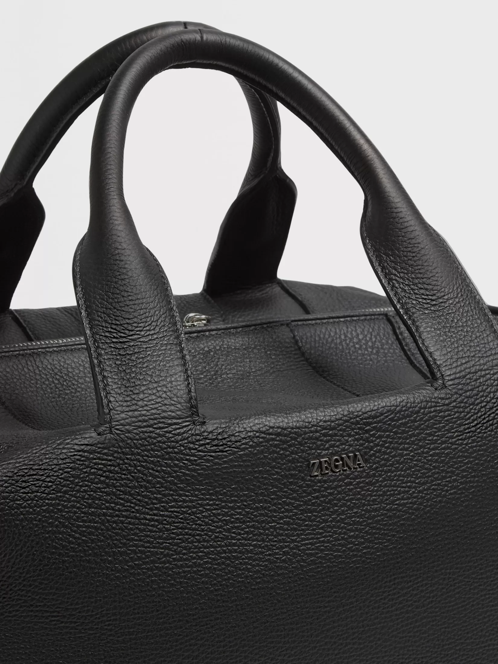 Shop ZEGNA Bolsa de Viaje Raglan en Piel de Ciervo Color Negro