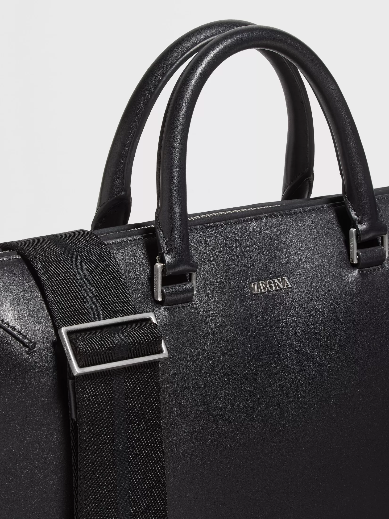 Shop ZEGNA Bolso de Trabajo de Piel Color Negro