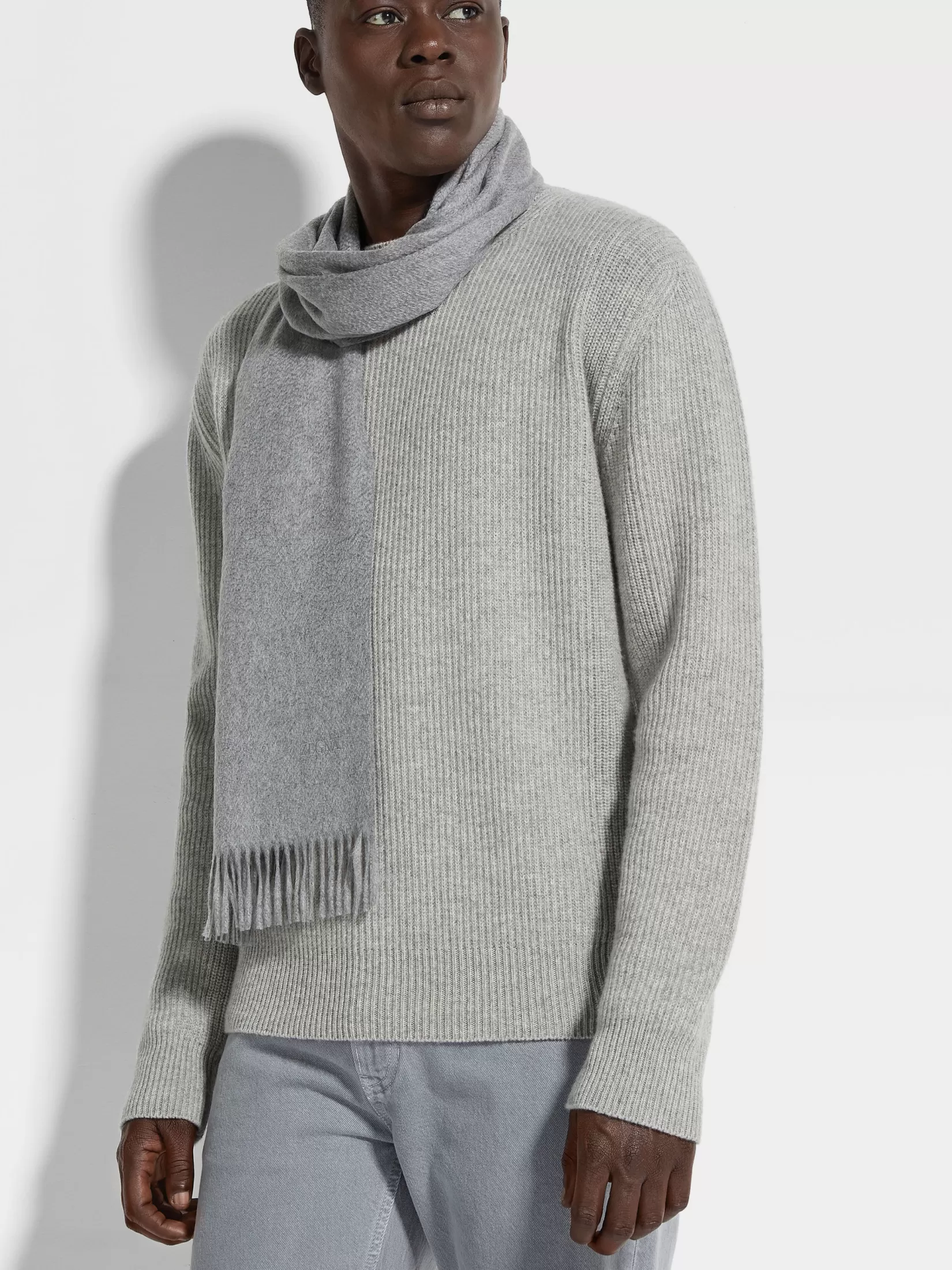 Cheap ZEGNA Bufanda en Oasi Cashmere Color Gris