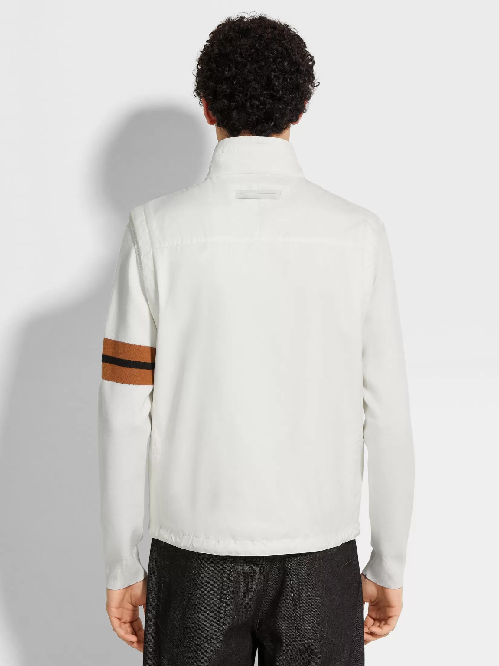 chaleco_brezza_reversible_en_microfibra_4.webp New ZEGNA Chaleco Brezza Reversible en Microfibra Blanco/Gris