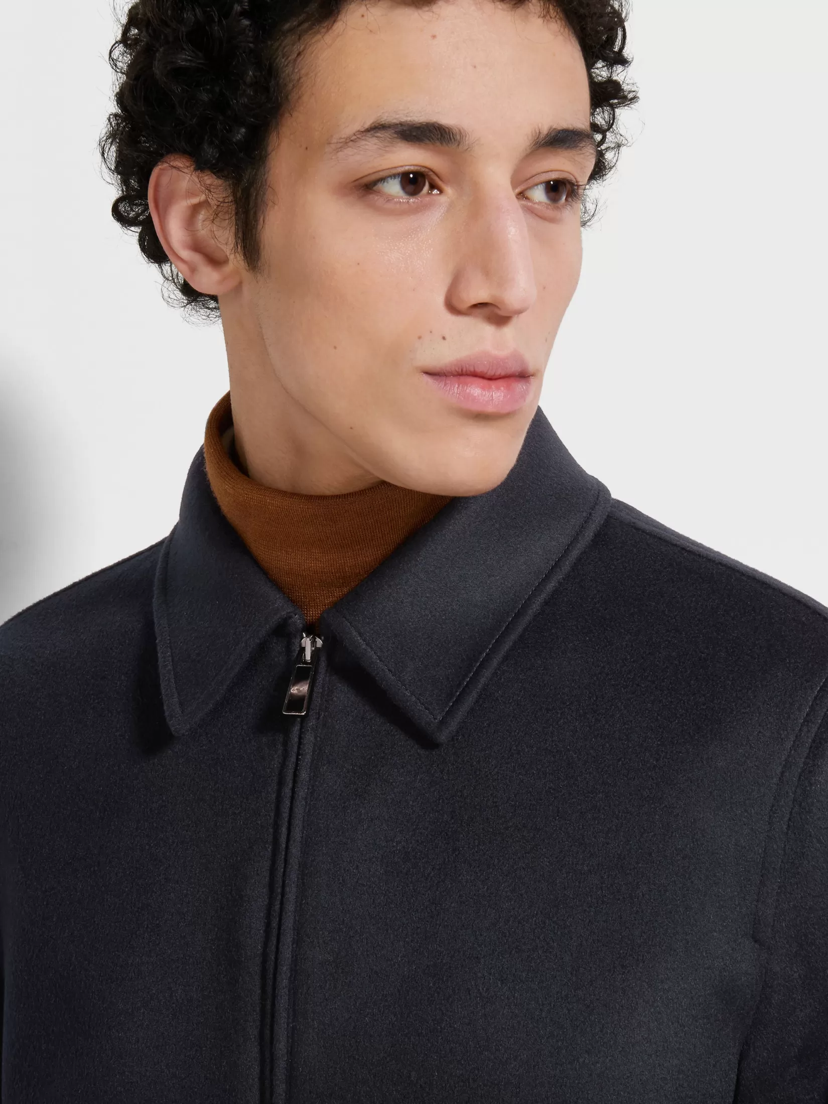 chaqueta_fina_en_oasi_cashmere_elements_2.webp Shop ZEGNA Chaqueta Fina en Oasi Cashmere Elements Azulmarino