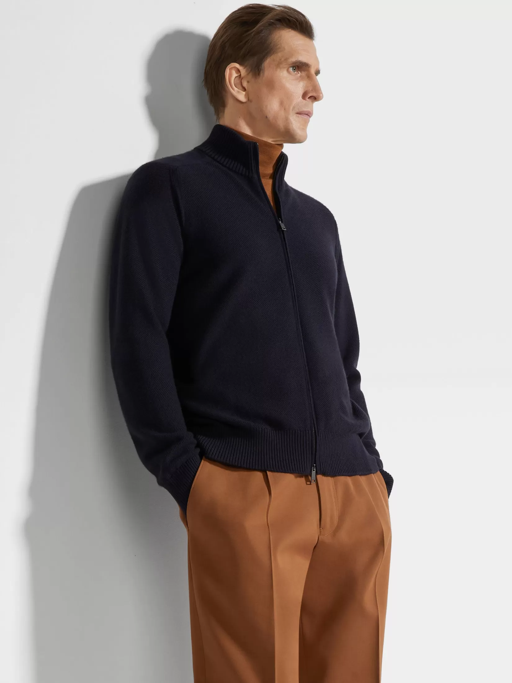 crdigan_con_cremallera_en_cashseta_azul_marino_2.webp Store ZEGNA Cárdigan con Cremallera en Cashseta Azul Marino Azulmarino