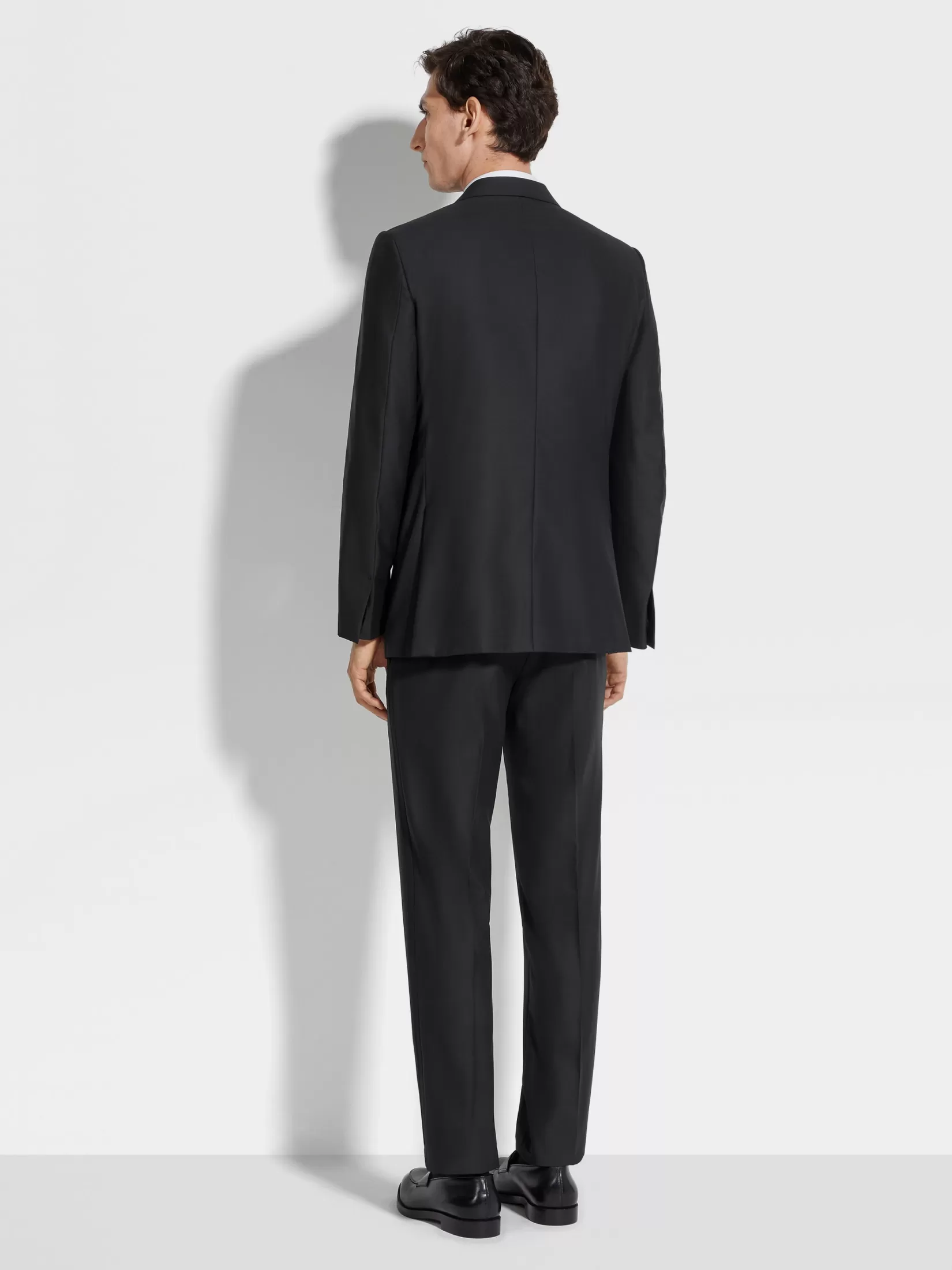 esmoquin_en_lana_y_seda_trofeo__color_negro_3.webp Hot ZEGNA Esmoquin en Lana y Seda Trofeo™ 600 Color Negro