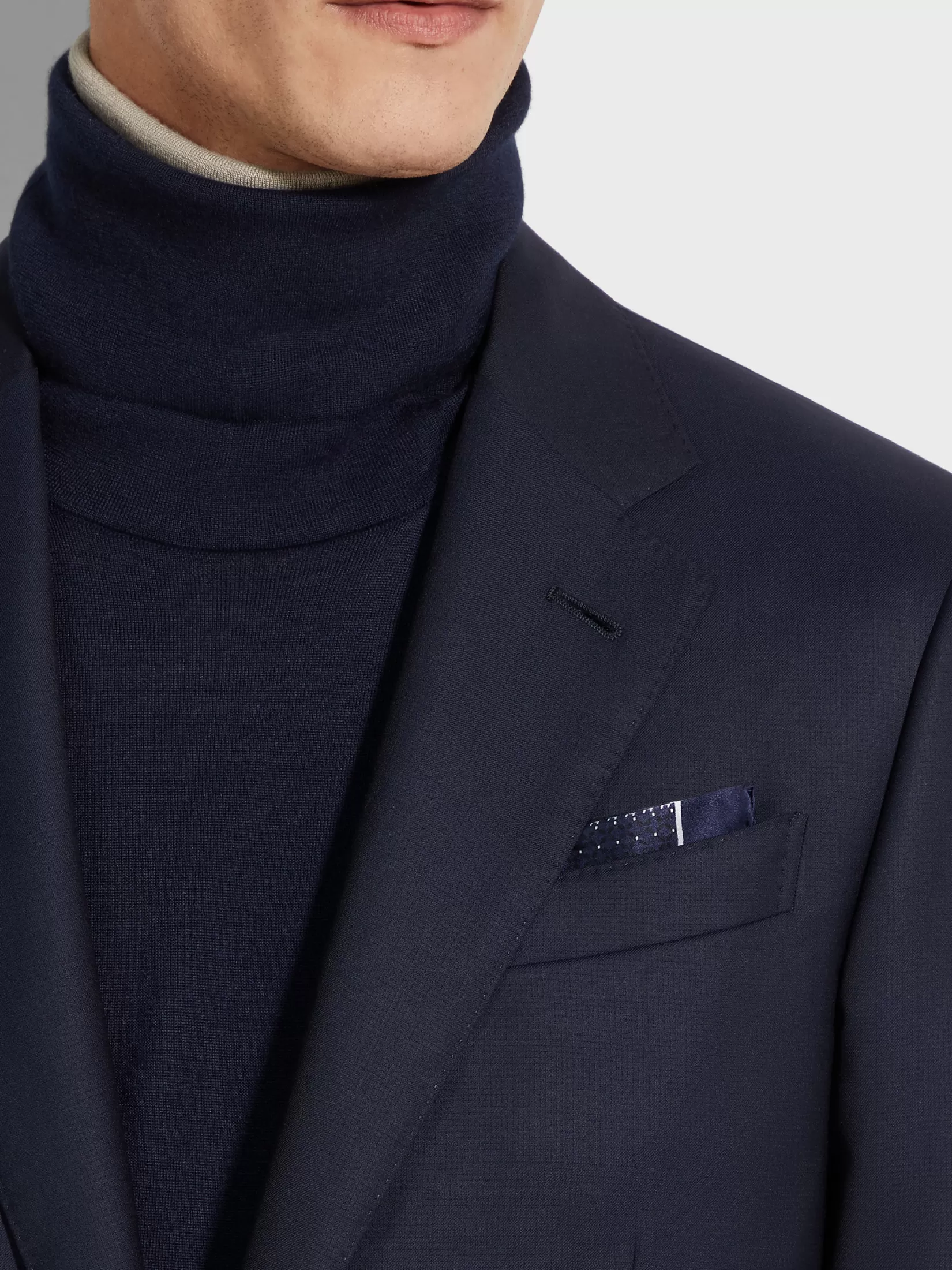 Outlet ZEGNA Pañuelo de Bolsillo de Seda CENTO FILI Color Azul Oscuro Azuloscuro
