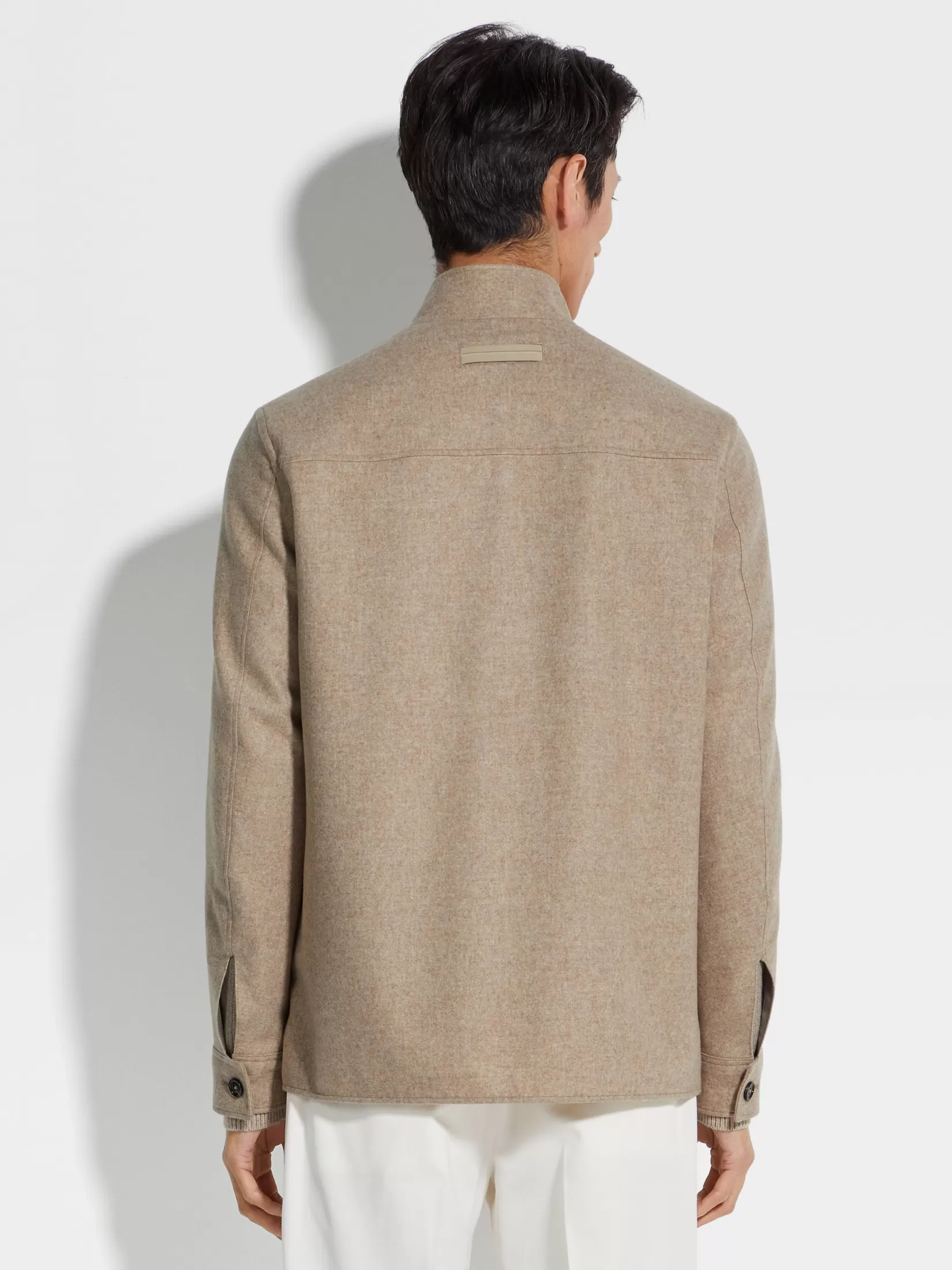 sobrecamisa_en_oasi_cashmere_4-1.webp Shop ZEGNA Sobrecamisa en Oasi Cashmere Grispardoclarojaspeado