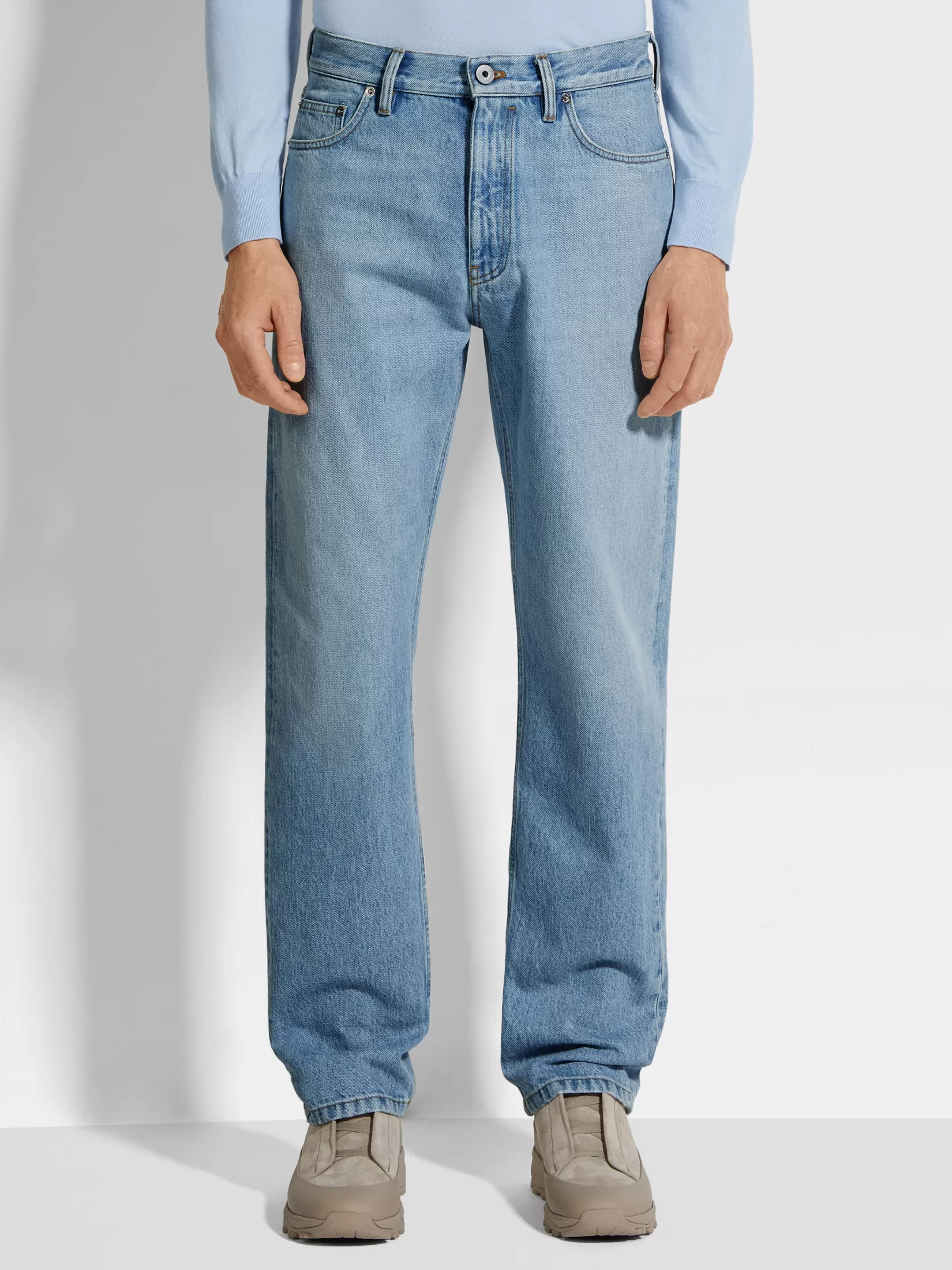 vaqueros_roccia_de_algodn_azul_desteido_4.webp New ZEGNA Vaqueros Roccia de Algodón Desteñido Azul