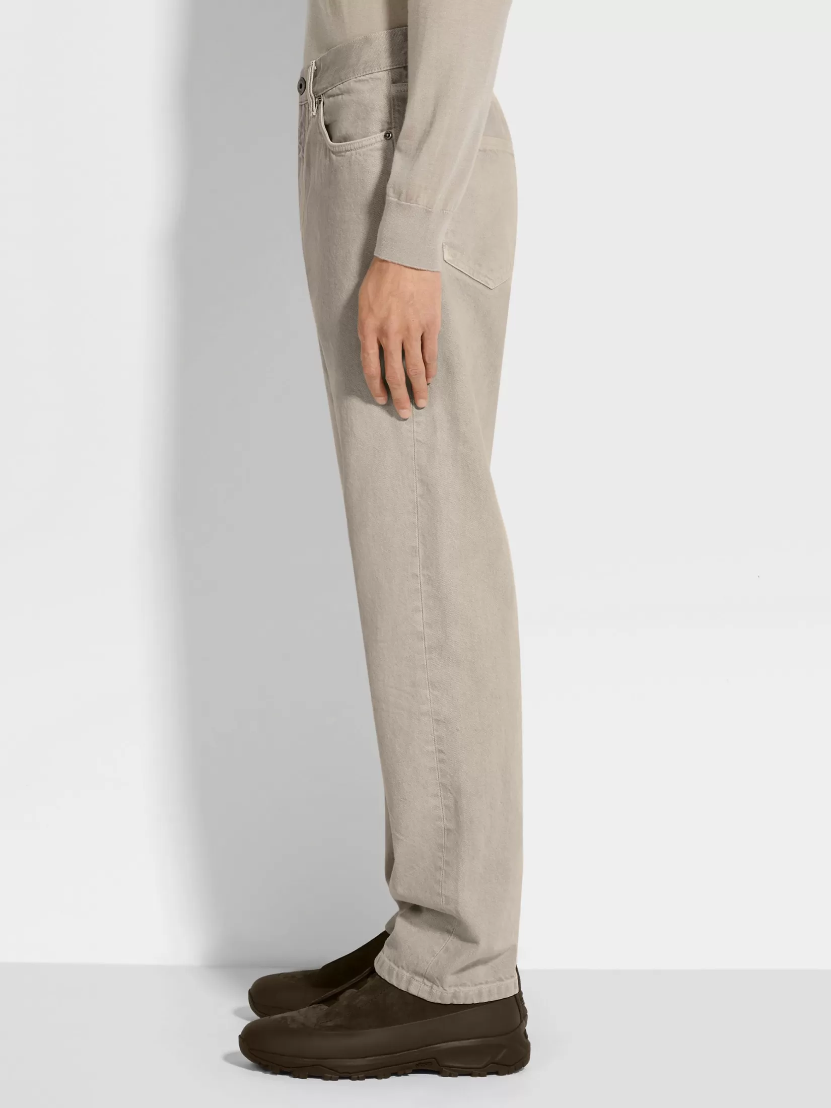 vaqueros_roccia_de_algodn_gris_pardo_claro_3.webp Outlet ZEGNA Vaqueros Roccia de Algodón Gris Pardo Claro Grispardoclaro